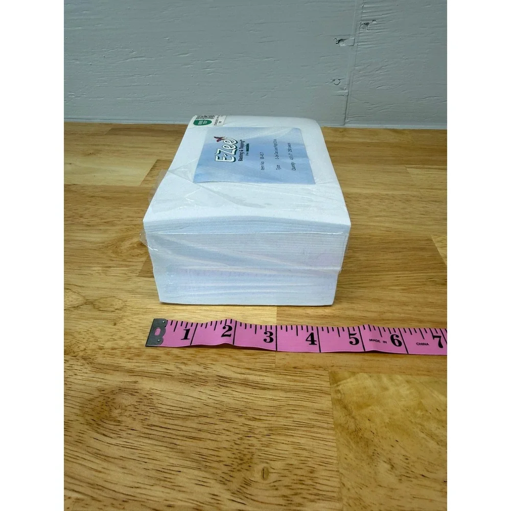 Madeira E-Zee Cap Just Right 2.5 oz Embroidery Stabilizer 4.5x7 250pc
